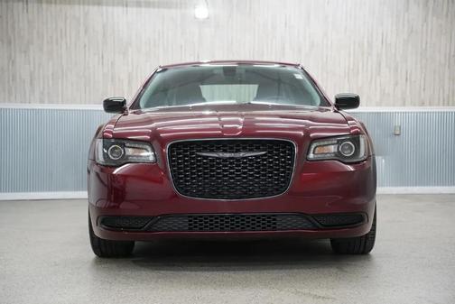 2020 Chrysler 300 Touring