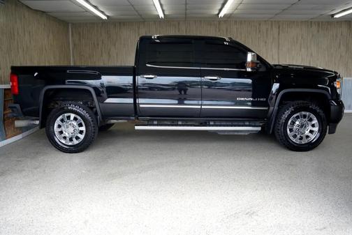 2017 GMC Sierra 2500 Denali