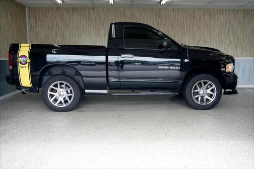 2004 Dodge Ram 1500 SLT