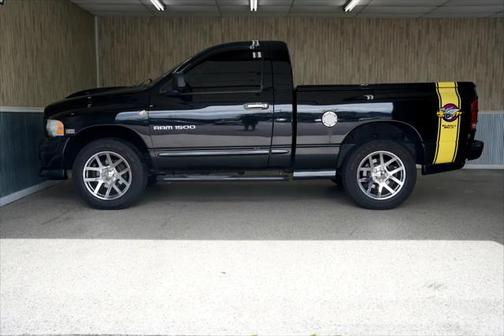 2004 Dodge Ram 1500 SLT