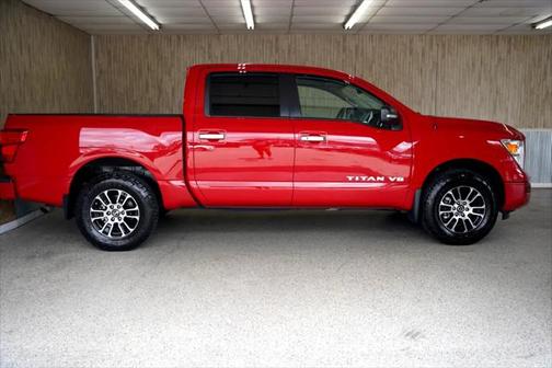 2020 Nissan Titan SV