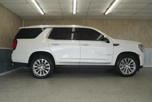 White Frost Tricoat 2024 GMC Yukon Denali