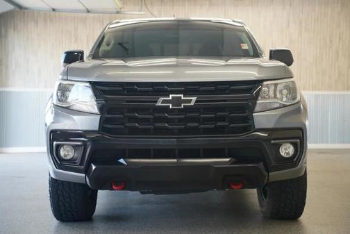 Satin Steel Metallic 2021 Chevrolet Colorado LT