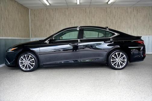 2019 Lexus ES 350 Base