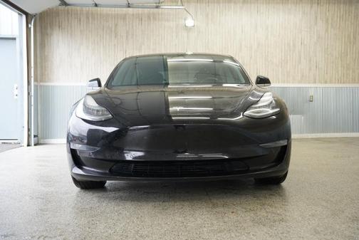 2019 Tesla Model 3 Mid Range