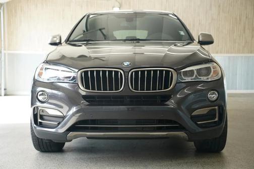 Gray 2017 BMW X6 sDrive35i