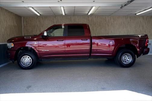 2020 RAM 3500 Laramie Crew Cab 4x4 8' Box