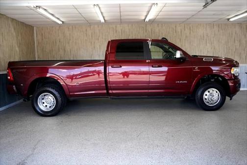 2020 RAM 3500 Laramie Crew Cab 4x4 8' Box