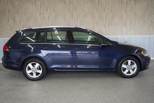 2015 Volkswagen Golf SportWagen TDI SEL 4-Door