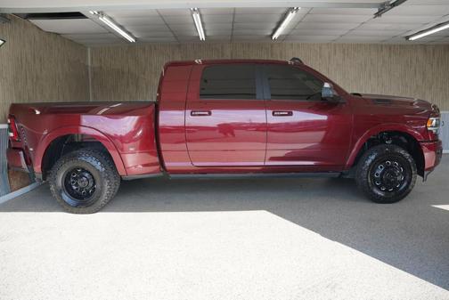 2022 RAM 3500 Laramie Mega Cab 4x4 6'4' Box