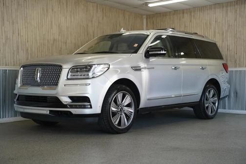 Ingot Silver Metallic 2018 Lincoln Navigator Reserve