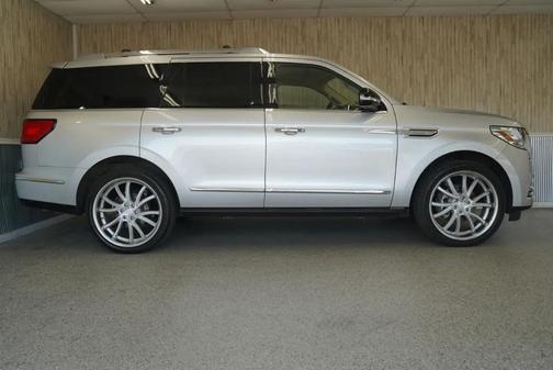 Ingot Silver Metallic 2018 Lincoln Navigator Reserve