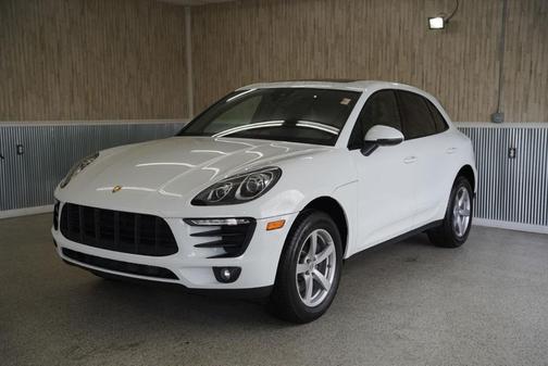 2017 Porsche Macan AWD