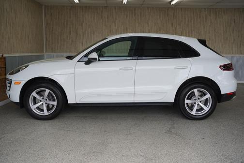 2017 Porsche Macan AWD