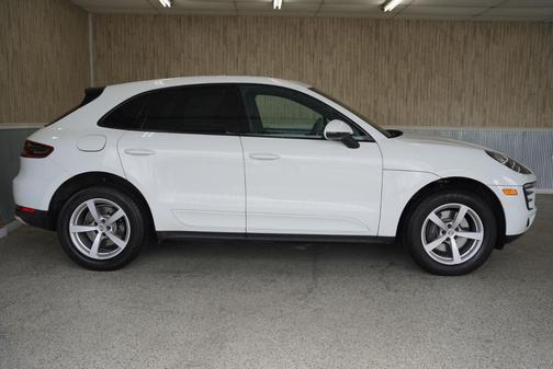 2017 Porsche Macan AWD