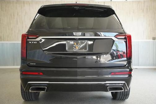 Stellar Black Metallic 2022 Cadillac XT6 Premium Luxury AWD