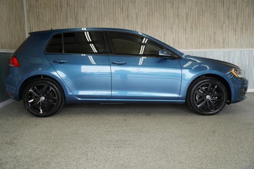 2016 Volkswagen Golf TSI SE 4-Door