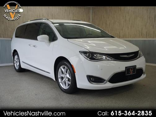 2018 Chrysler Pacifica Touring-L Plus