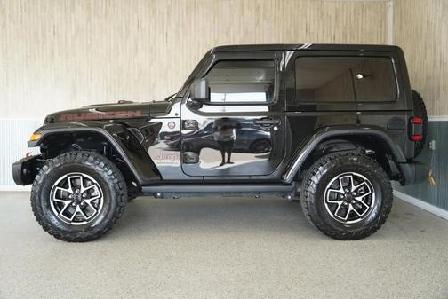 Black Clearcoat 2024 Jeep Wrangler Rubicon