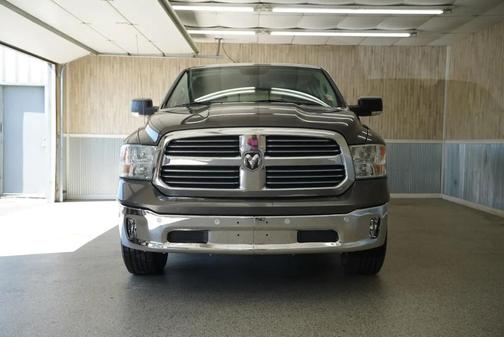 Granite Crystal Metallic Clearcoat 2016 RAM 1500 Lone Star