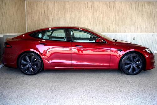 2024 Tesla Model S Long Range