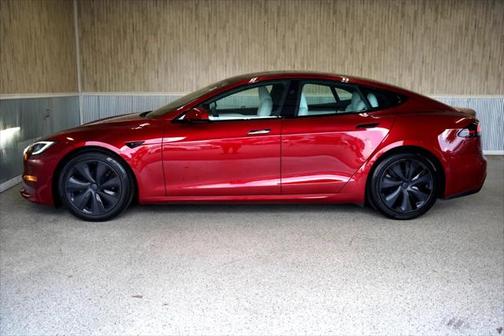 2024 Tesla Model S Long Range