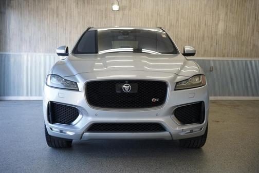 2017 Jaguar F-PACE S