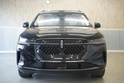 2025 Lincoln Nautilus Black Label