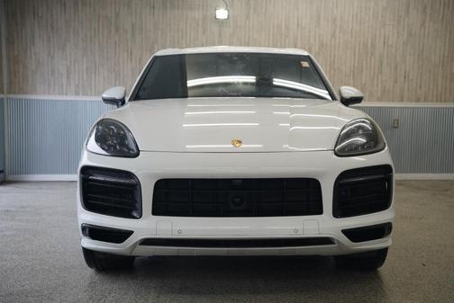 2022 Porsche Cayenne GTS