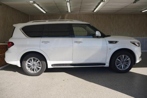 2018 INFINITI QX80 Base