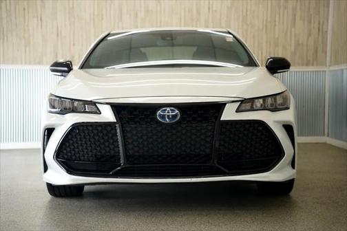 2022 Toyota Avalon Hybrid XSE