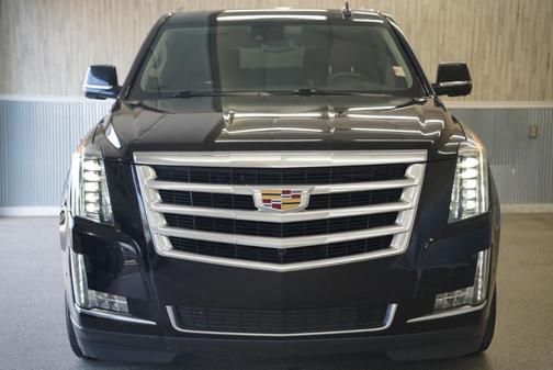 2018 Cadillac Escalade ESV Luxury