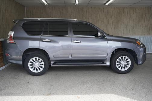 2017 Lexus GX 460 Base