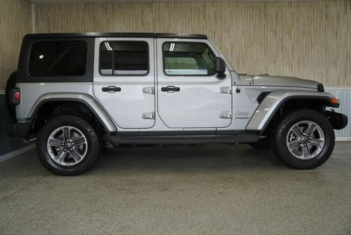Billet Silver Metallic Clearcoat 2019 Jeep Wrangler Unlimited Sahara