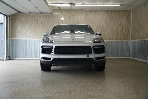 Rhodium Silver Metallic 2019 Porsche Cayenne S