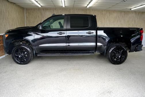 2022 Chevrolet Silverado 1500 Custom Trail Boss