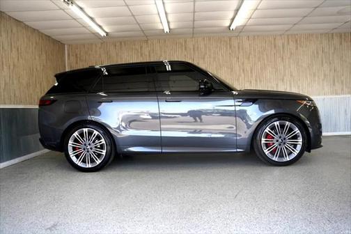 2024 Land Rover Range Rover Sport SE