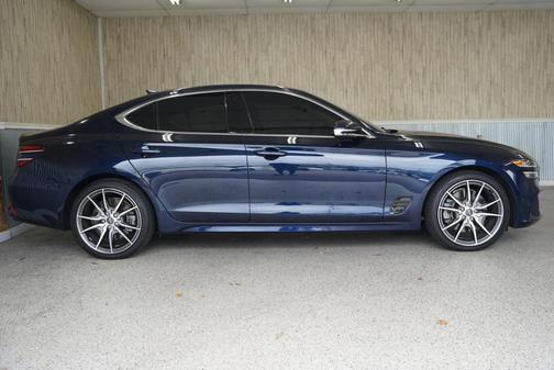 2022 Genesis G70 3.3T RWD