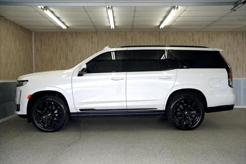 2024 Cadillac Escalade Sport