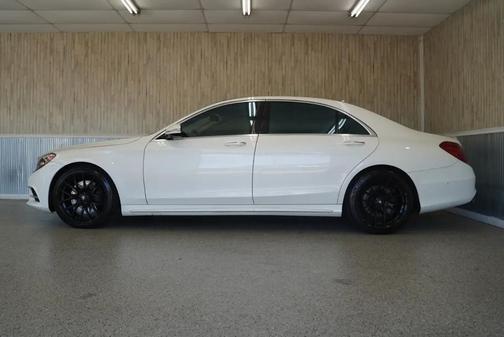 Designo Diamond White Metallic 2016 Mercedes-Benz S-Class 4dr Sdn S 550 RWD