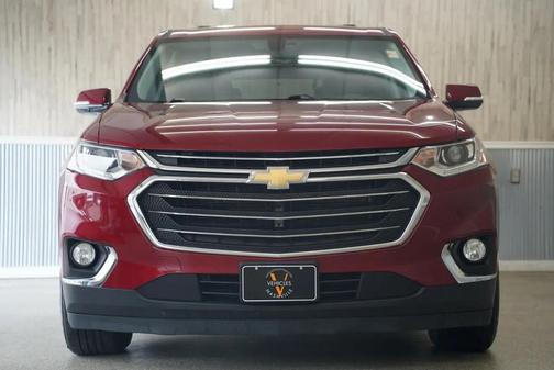 Red 2018 Chevrolet Traverse LT Cloth