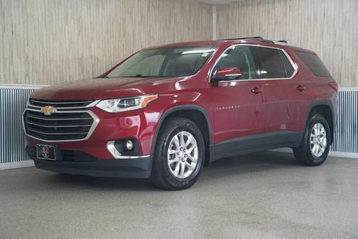 Red 2018 Chevrolet Traverse LT Cloth