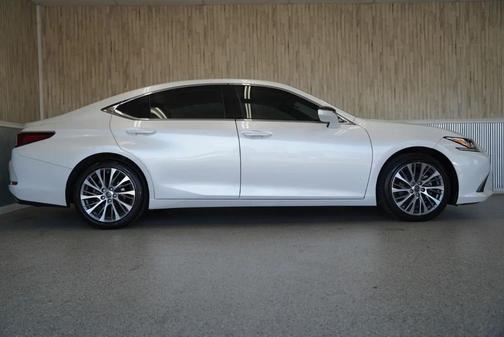 2020 Lexus ES 350 Base