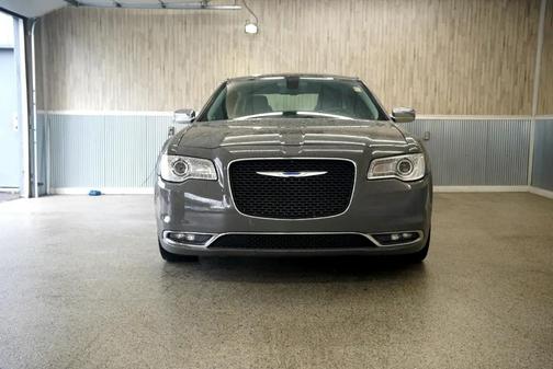 2018 Chrysler 300 Limited