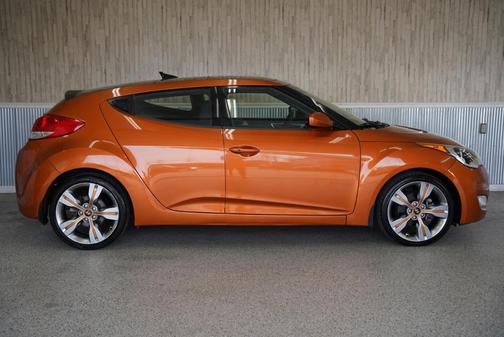 2013 Hyundai Veloster Base