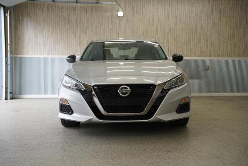 2021 Nissan Altima SR FWD