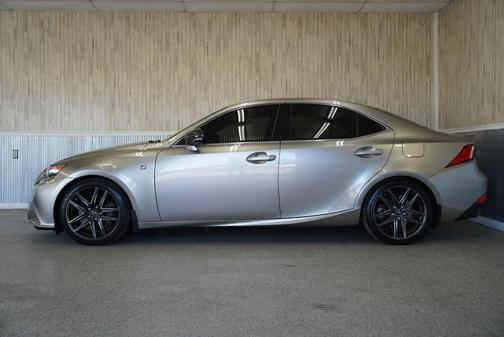 2016 Lexus IS 300 Base
