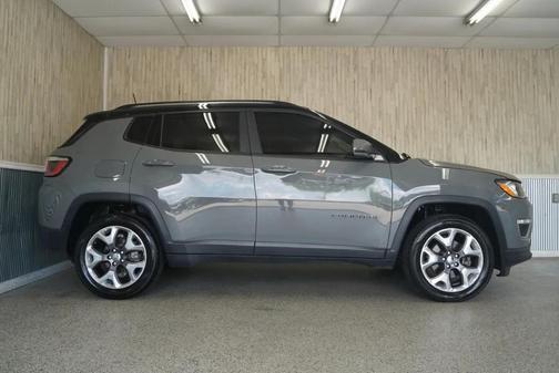 Sting-Gray Clearcoat 2019 Jeep Compass Limited