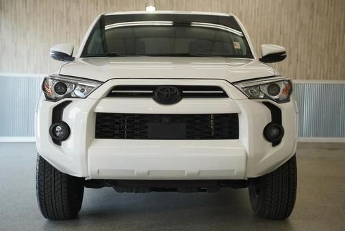 Ice Cap 2024 Toyota 4Runner SR5 Premium