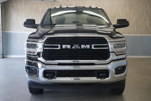 2019 RAM 3500 Tradesman Crew Cab 4x4 6'4' Box